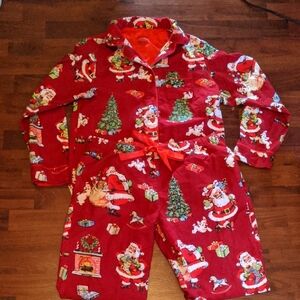 Nick & Nora Women's Santa Pajama Set